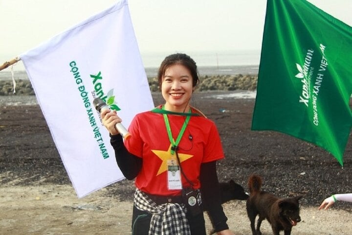 Nguyễn Ngọc Ánh với phong trào nhặt rác vì một Việt Nam xanh, sạch, đẹp | Chuyển động 24h